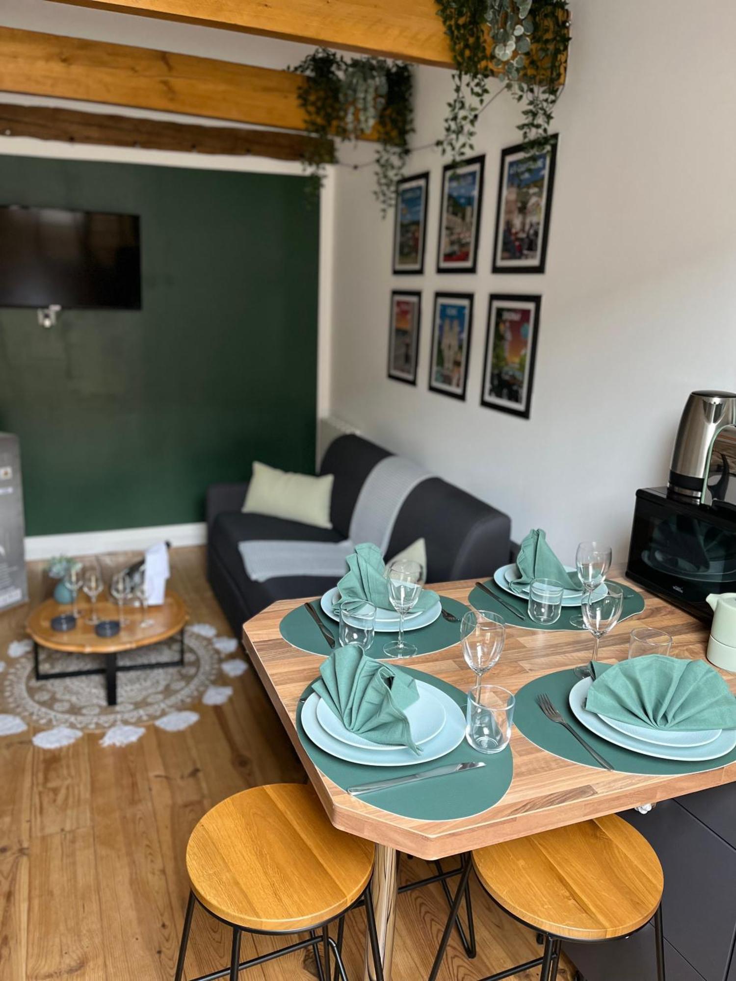 Le Nid D'Isa Bed and Breakfast Hautvillers Εξωτερικό φωτογραφία